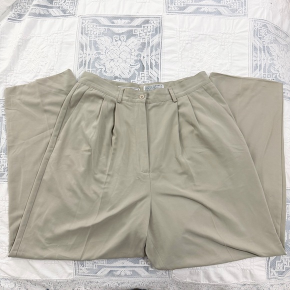 Izod Pants - vintage izod club khaki trousers